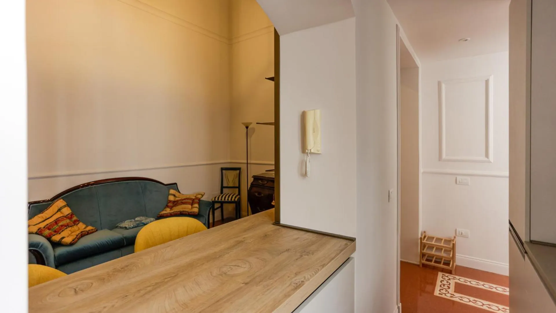 Via Tommaso Caravita 6 Apartment Naples