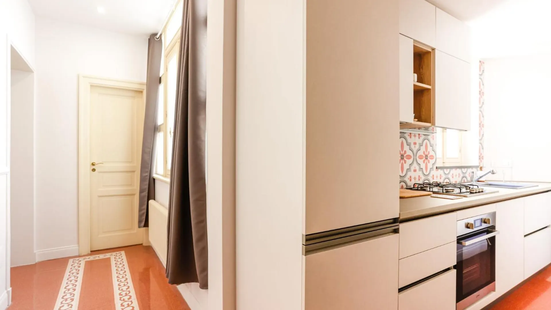 Via Tommaso Caravita 6 Apartment Naples 0*,