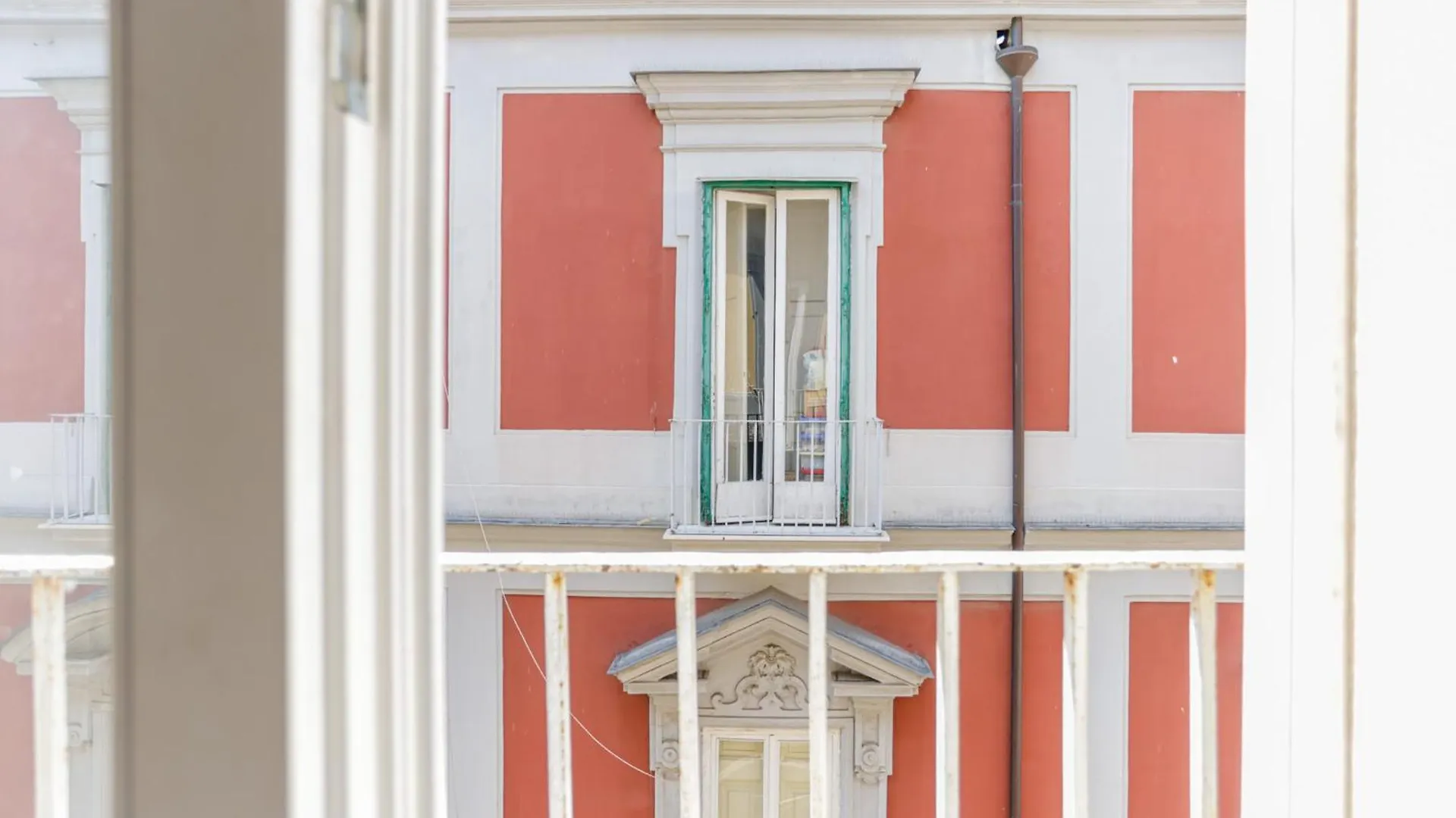 Via Tommaso Caravita 6 Apartment Naples 0*,