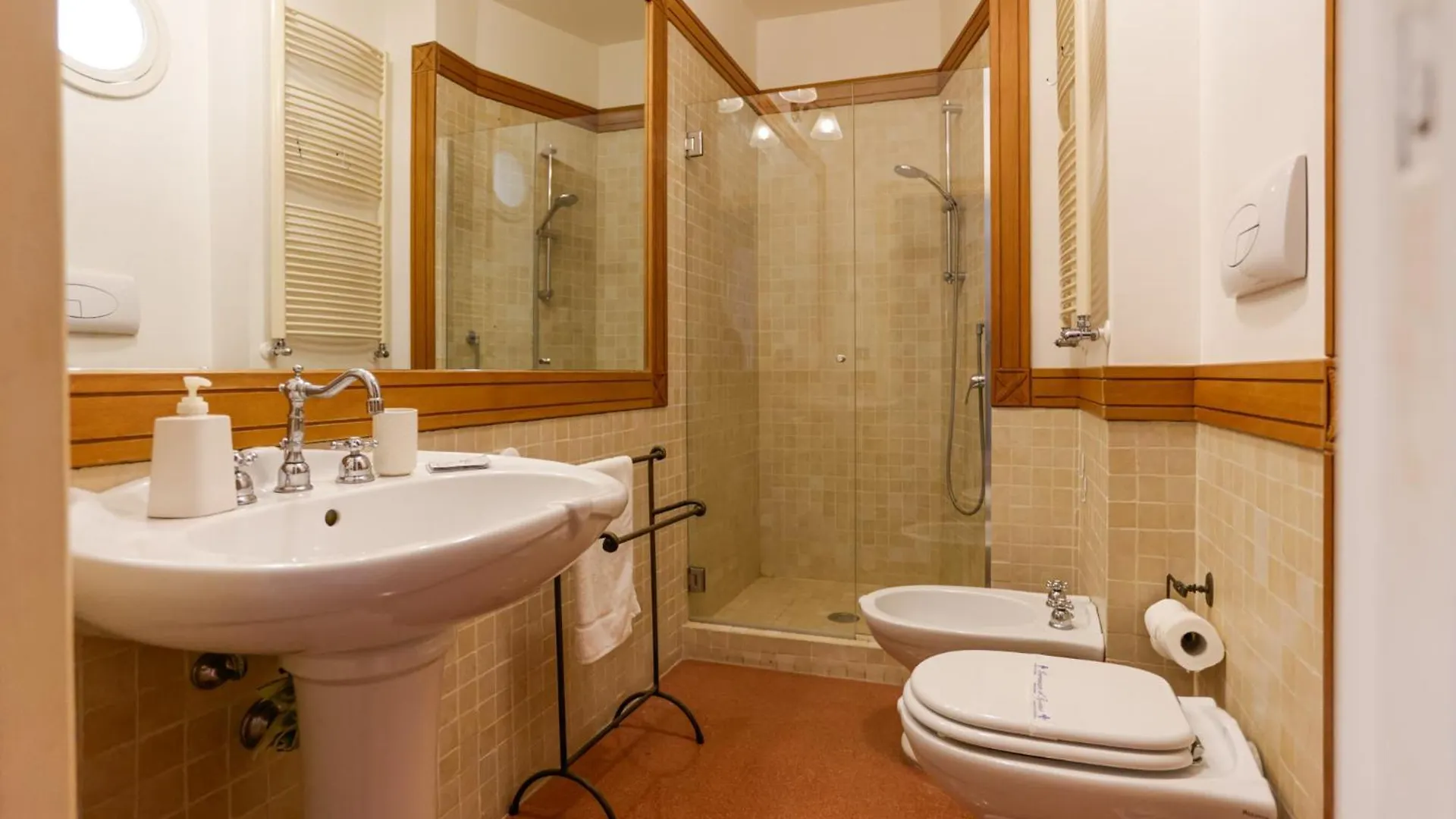 Via Tommaso Caravita 6 Apartment Naples