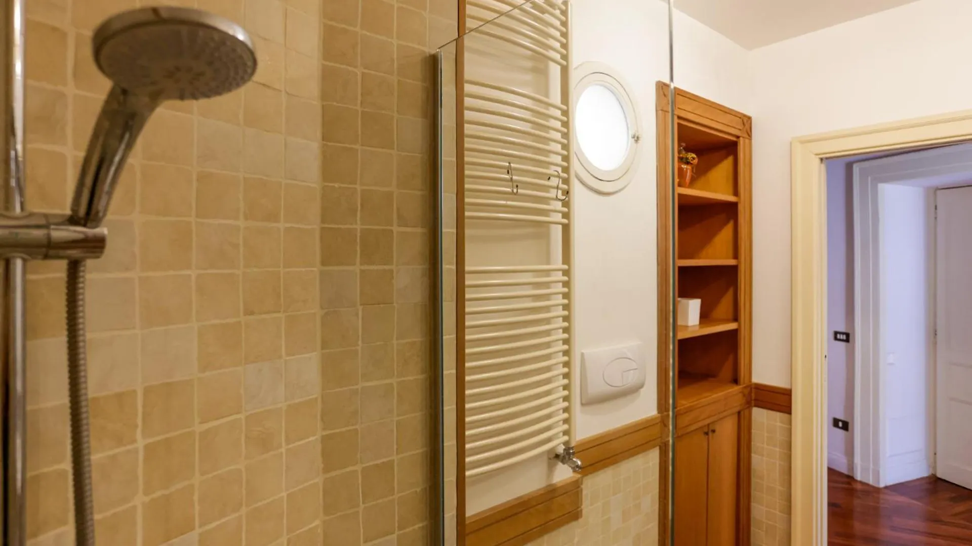 Via Tommaso Caravita 6 Apartment Naples