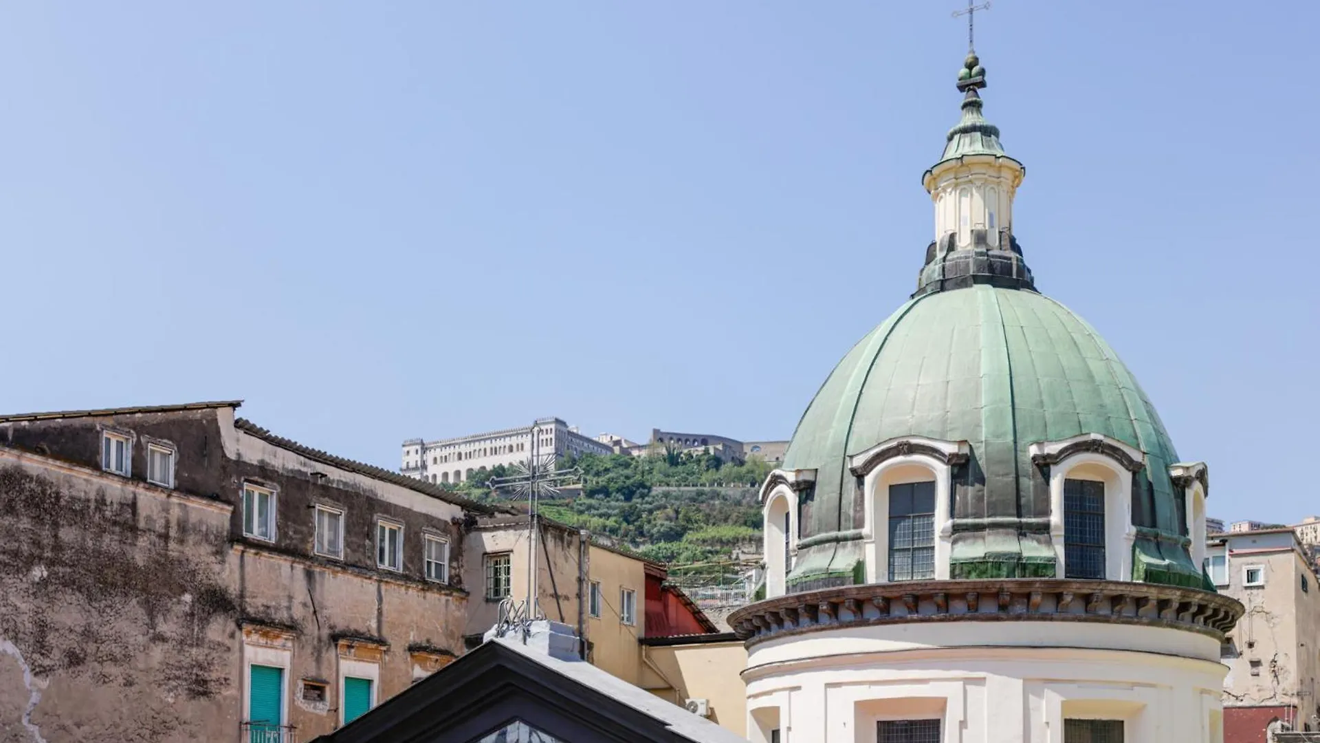 Via Tommaso Caravita 6 Apartment Naples 0*,
