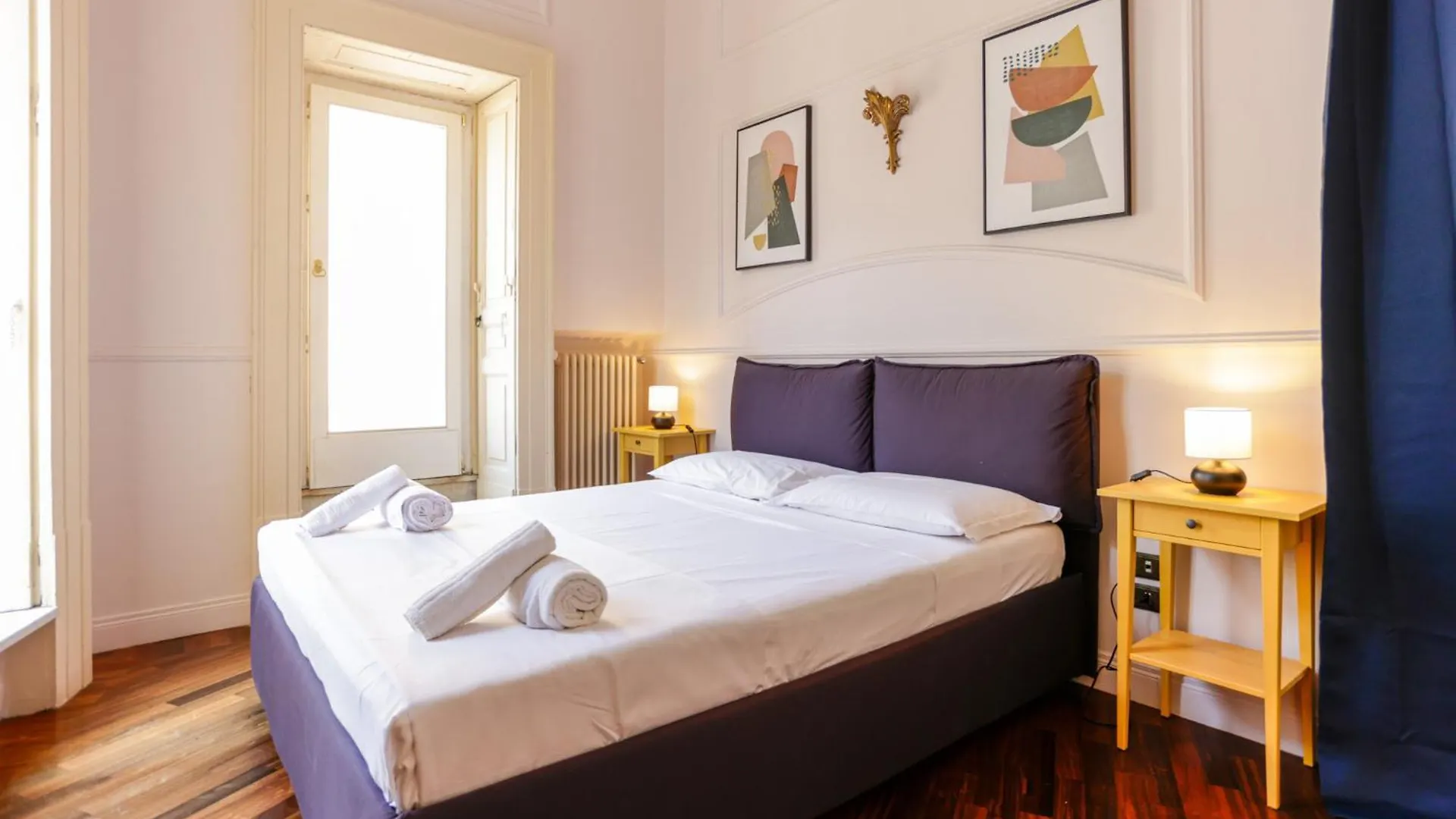 Via Tommaso Caravita 6 Apartment Naples Italy