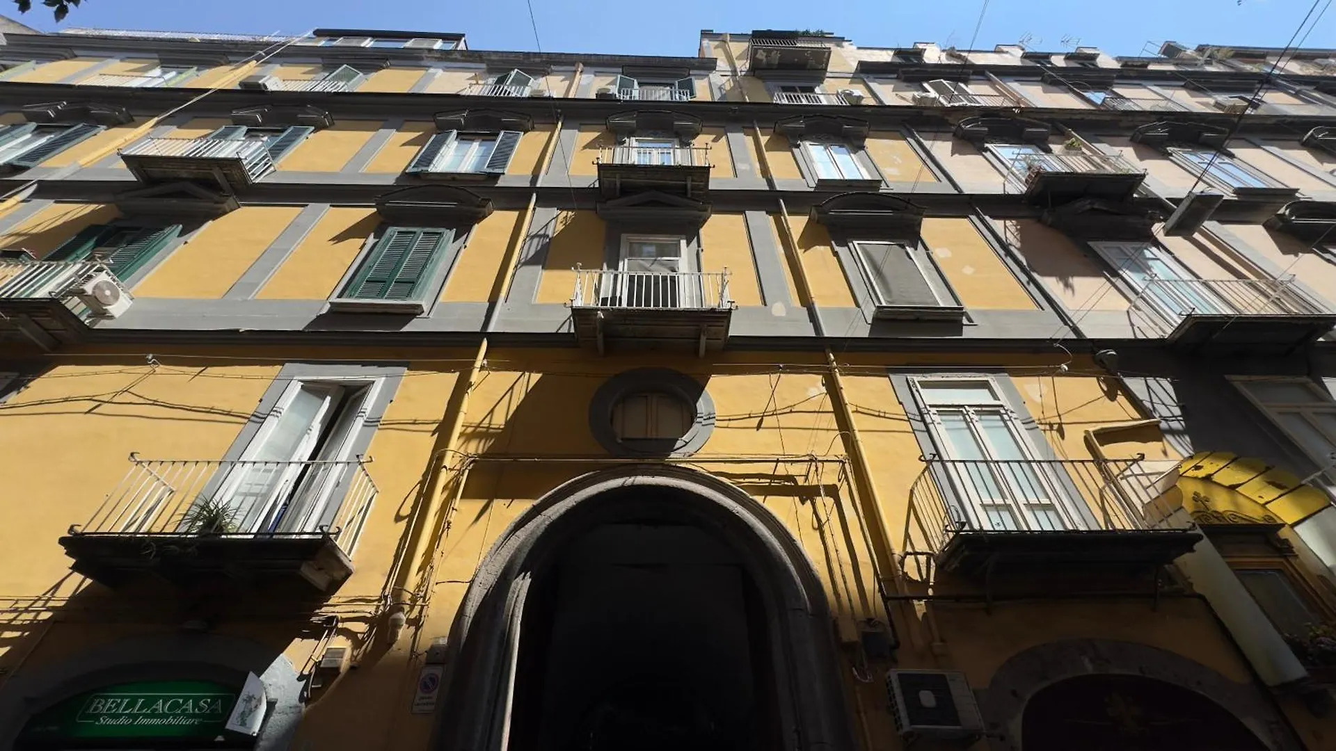 Appartamento Via Tommaso Caravita 6 Napoli