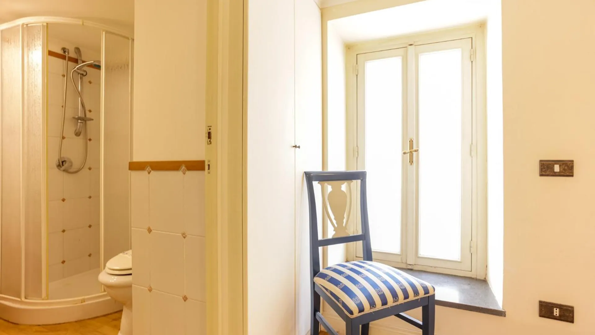 Via Tommaso Caravita 6 Apartment Naples